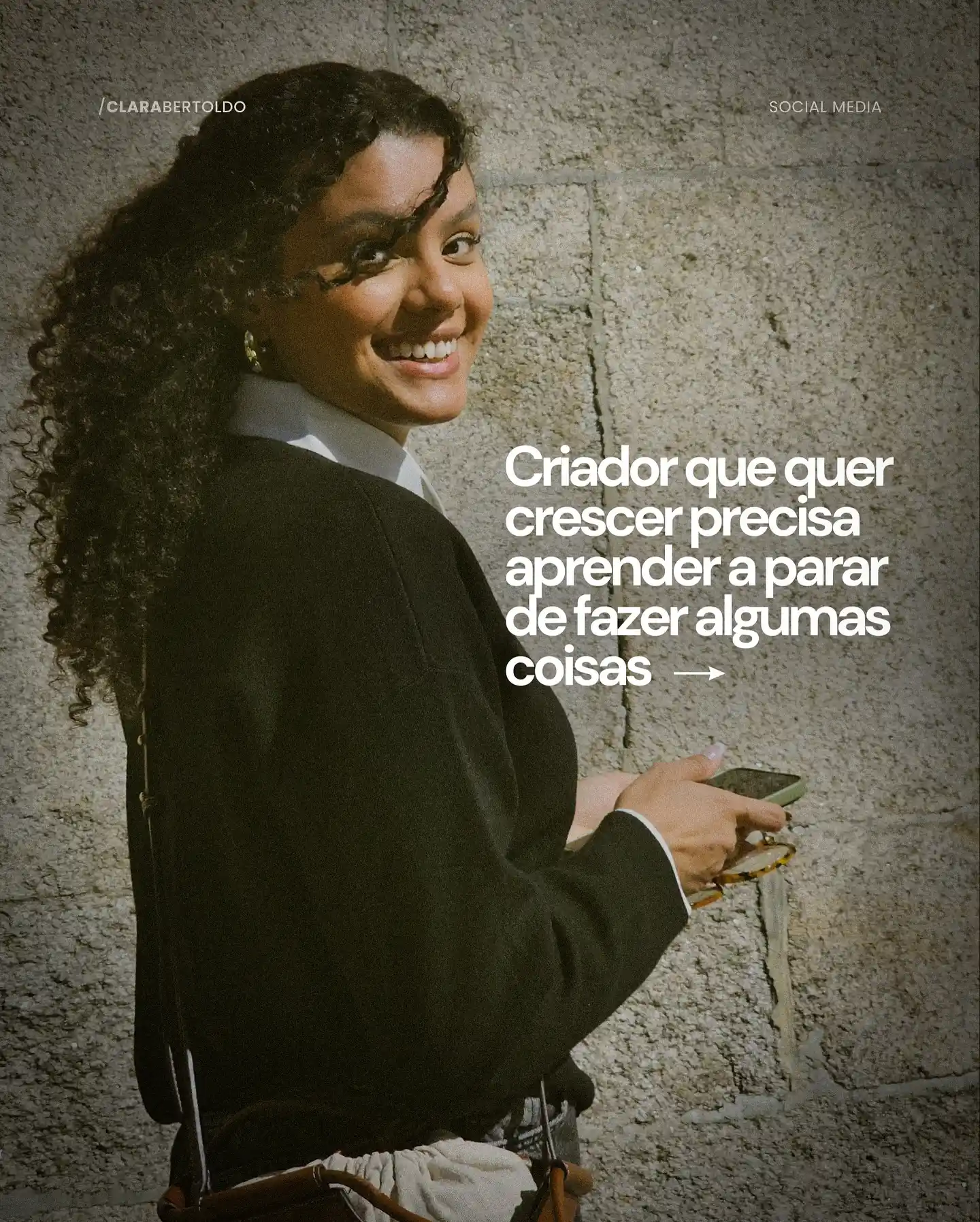 Clara Bertoldo | Social Media e Branding para marcas que querem comunicar de verdade.